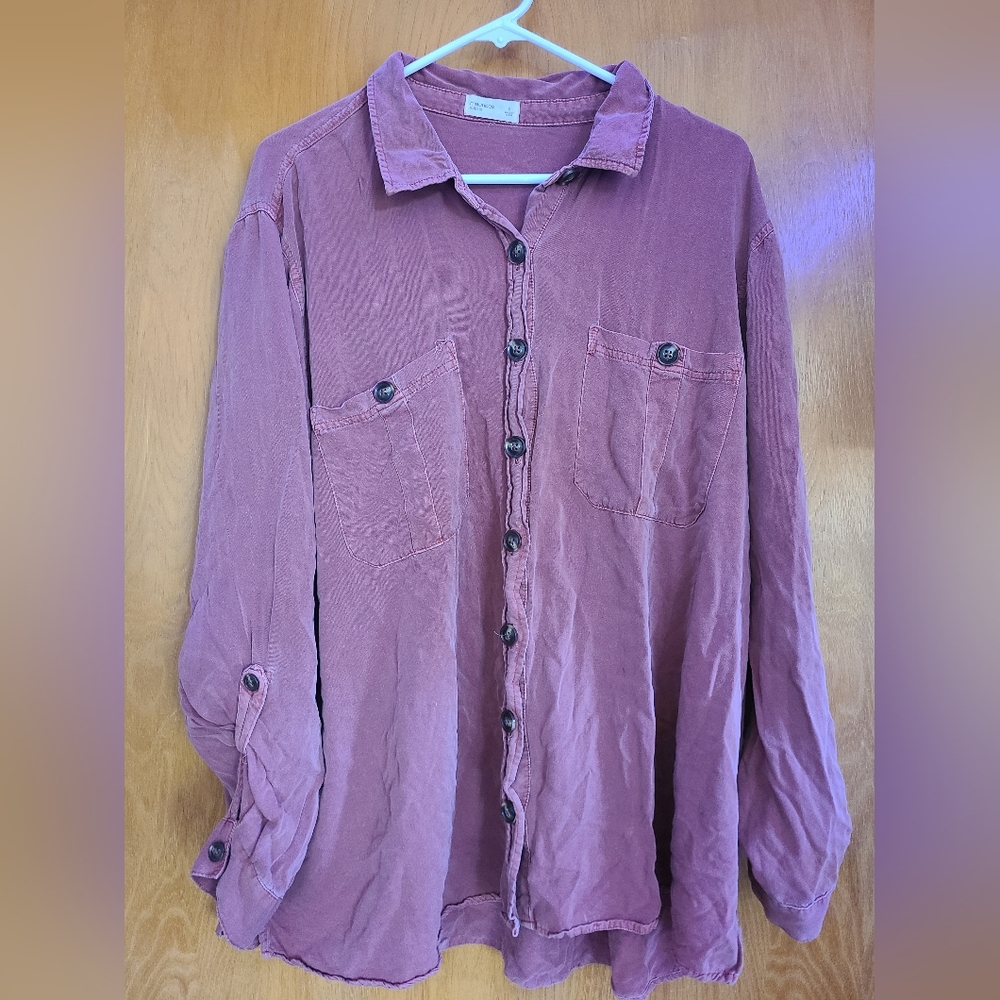 Aesthetic Button Up